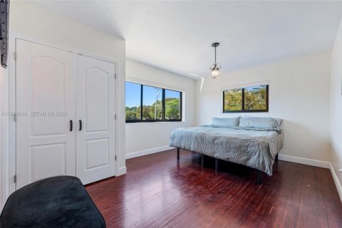 Villa ou maison à vendre à Miami Beach, Floride: 4 chambres, 188.59 m2 № 2040976 - photo 30