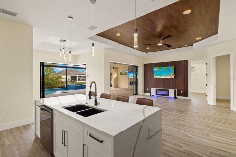 Villa ou maison à vendre à Cape Coral, Floride: 3 chambres, 205.59 m2 № 1525408 - photo 16