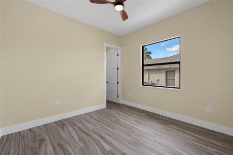 Villa ou maison à vendre à Cape Coral, Floride: 3 chambres, 205.59 m2 № 1525408 - photo 25