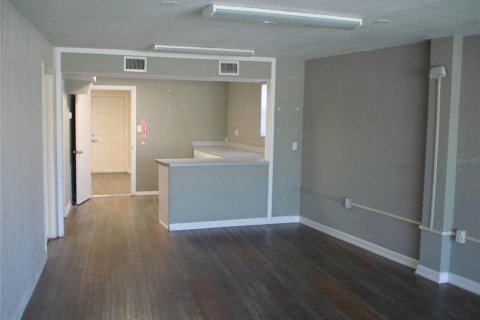 Commercial property in Sarasota, Florida 224.08 sq.m. № 1789170 - photo 13