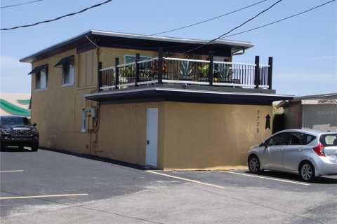 Commercial property in Sarasota, Florida 224.08 sq.m. № 1789170 - photo 3