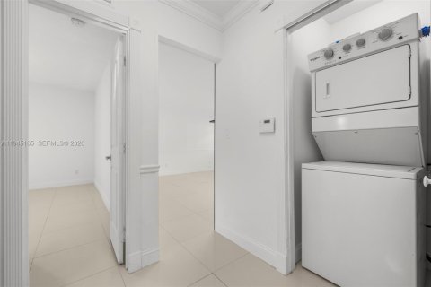 Casa en venta en Hollywood, Florida, 2 dormitorios, 117.24 m2 № 2001491 - foto 25