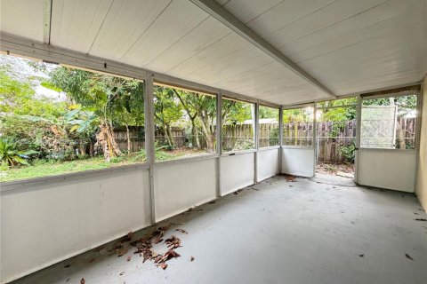 Снять в аренду виллу или дом в Норт-Лодердейл, Флорида 5 спален, 137.5м2, № 1970032 - фото 14