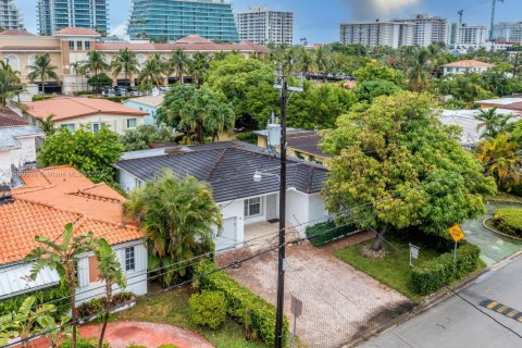 Casa en alquiler en Surfside, Florida, 3 dormitorios, 155.43 m2 № 1973242 - foto 4