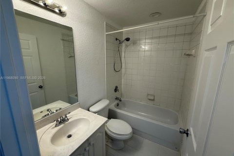 Touwnhouse à louer à North Lauderdale, Floride: 3 chambres, 149.94 m2 № 2029308 - photo 13
