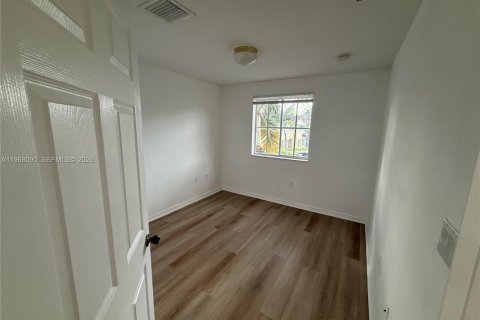 Touwnhouse à louer à North Lauderdale, Floride: 3 chambres, 149.94 m2 № 2029308 - photo 11