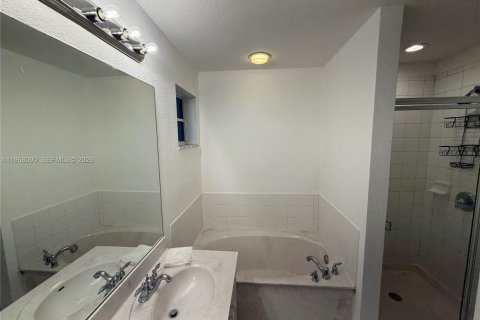 Touwnhouse à louer à North Lauderdale, Floride: 3 chambres, 149.94 m2 № 2029308 - photo 8