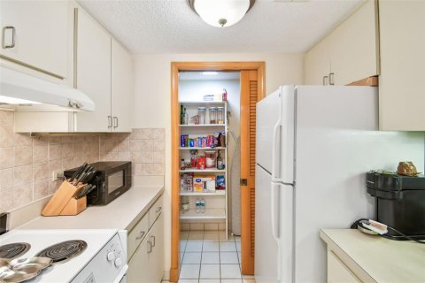 Condominio en venta en Palm Harbor, Florida, 1 dormitorio, 76.64 m2 № 1755025 - foto 19