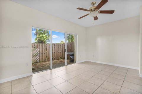 Condo in Homestead, Florida, 2 bedrooms  № 1953306 - photo 6