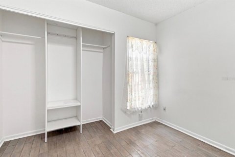 House in Tampa, Florida 3 bedrooms, 124.21 sq.m. № 2308489 - photo 27