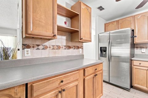 House in Tampa, Florida 3 bedrooms, 124.21 sq.m. № 2308489 - photo 18
