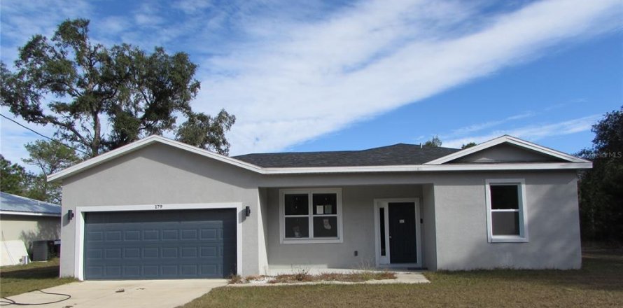 Villa ou maison à Ocklawaha, Floride 4 chambres, 154.96 m2 № 2111911