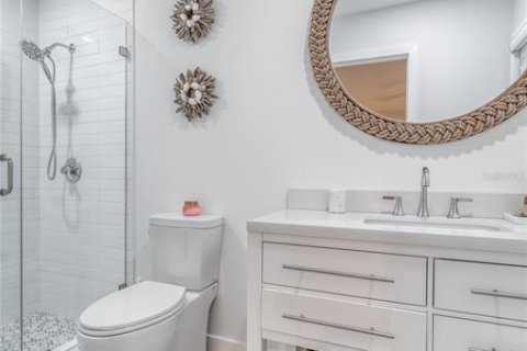 Condo in Indian Rocks Beach, Florida, 2 bedrooms № 2118600 - photo 17