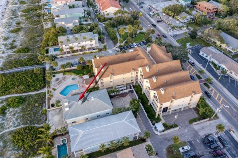 Condo in Indian Rocks Beach, Florida, 2 bedrooms № 2118600 - photo 21
