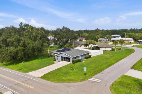 Villa ou maison à Port Charlotte, Floride 2 chambres, 124.49 m2 № 2377753