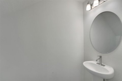 Touwnhouse à vendre à San Antonio, Floride: 3 chambres, 131.83 m2 № 2413839 - photo 9