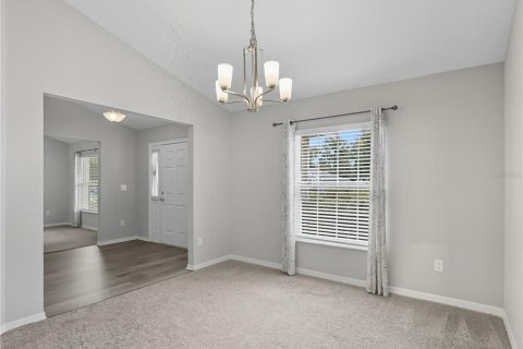 House in Ocala, Florida 3 bedrooms, 177.16 sq.m. № 1905525 - photo 7