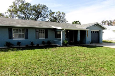 House in Edgewater, Florida 3 bedrooms, 114.46 sq.m. № 1769064 - photo 3
