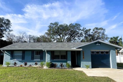House in Edgewater, Florida 3 bedrooms, 114.46 sq.m. № 1769064 - photo 2