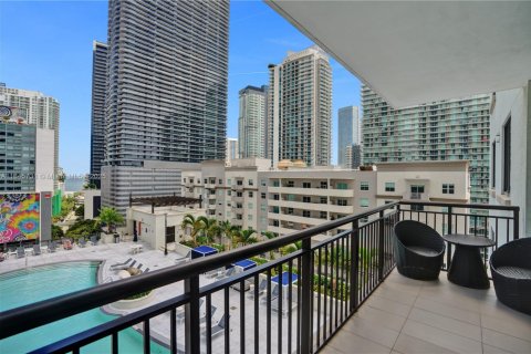 Condo in Miami, Florida, 2 bedrooms  № 1847664 - photo 25