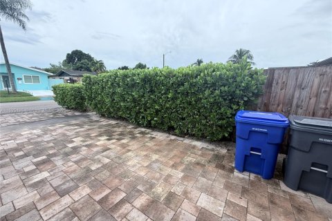 Villa ou maison à vendre à Hollywood, Floride: 3 chambres, 170.01 m2 № 1948274 - photo 28