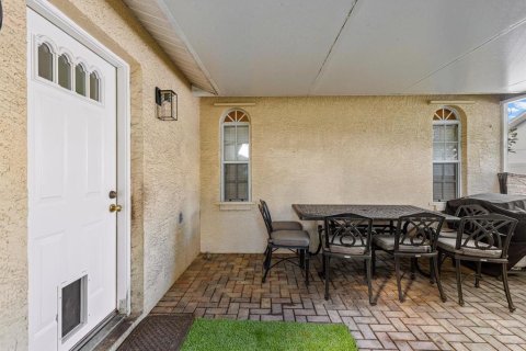 House in New Port Richey, Florida 3 bedrooms, 163.42 sq.m. № 2422742 - photo 21