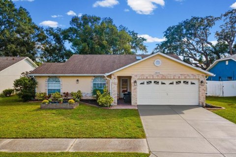 House in New Port Richey, Florida 3 bedrooms, 163.42 sq.m. № 2422742 - photo 22