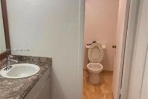 Condo in Plantation, Florida, 2 bedrooms  № 1467652 - photo 5