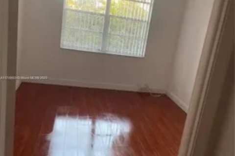 Condo in Plantation, Florida, 2 bedrooms  № 1467652 - photo 8