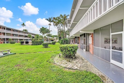 Condominio en venta en Hallandale Beach, Florida, 1 dormitorio, 60.39 m2 № 1942479 - foto 22