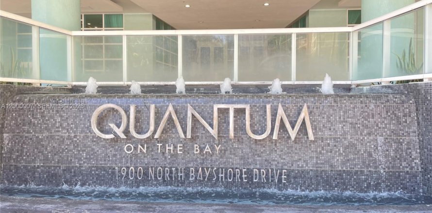 Condo à Miami, Floride, 2 chambres  № 2065092