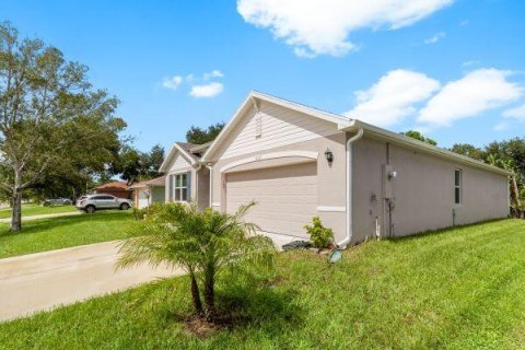 Villa ou maison à vendre à Sebastian, Floride: 4 chambres, 171.96 m2 № 2385537 - photo 3