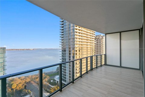 Condo in Tampa, Florida, 3 bedrooms  № 2221570 - photo 13