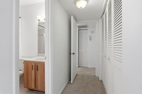 Adosado en venta en Boynton Beach, Florida, 2 dormitorios, 139.35 m2 № 2189887 - foto 24