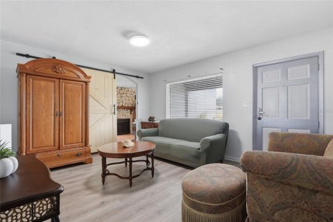 Villa ou maison à vendre à Seffner, Floride: 3 chambres, 177.07 m2 № 2395744 - photo 9