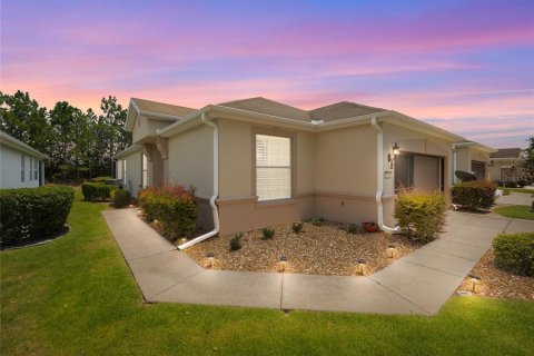 House in Ocala, Florida 2 bedrooms, 157.93 sq.m. № 1833677 - photo 1