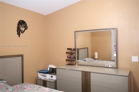 Купить таунхаус в Пемброк-Пайнс, Флорида 3 спальни, 126.44м2, № 1995131 - фото 27