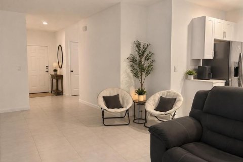 Villa ou maison à louer à Haines City, Floride: 3 chambres, 165.37 m2 № 2388802 - photo 5