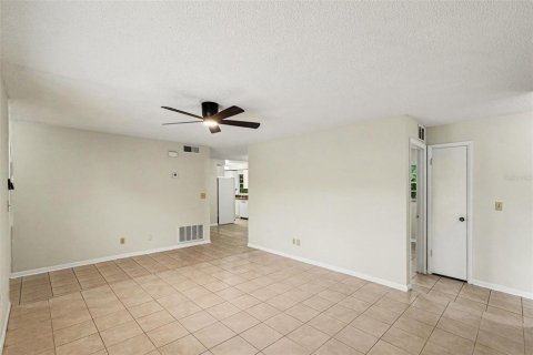 Villa ou maison à vendre à Brandon, Floride: 3 chambres, 122.72 m2 № 2408909 - photo 5