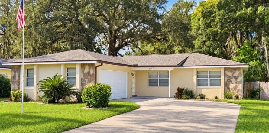 Villa ou maison à Brandon, Floride 3 chambres, 122.72 m2 № 2408909