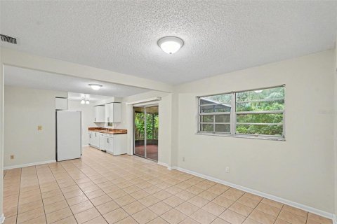 Villa ou maison à vendre à Brandon, Floride: 3 chambres, 122.72 m2 № 2408909 - photo 7