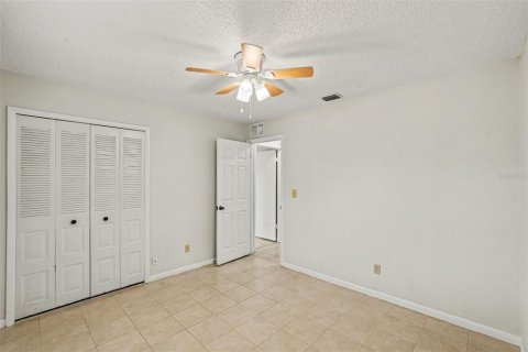 Villa ou maison à vendre à Brandon, Floride: 3 chambres, 122.72 m2 № 2408909 - photo 14