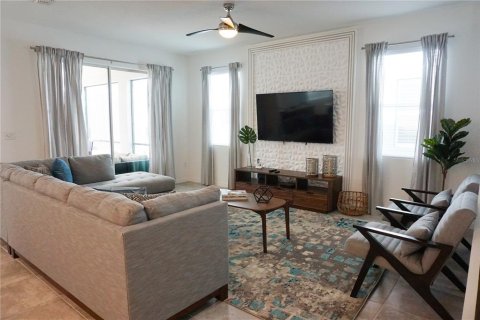 Villa ou maison à vendre à Kissimmee, Floride: 6 chambres, 277.5 m2 № 2212123 - photo 8