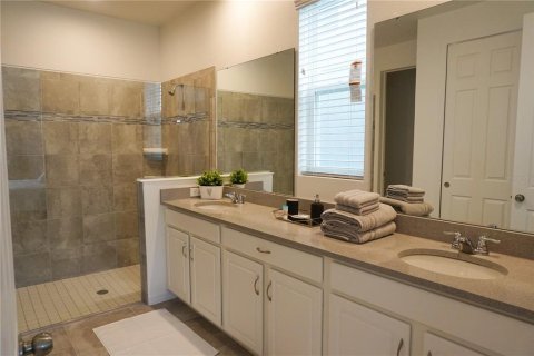 Villa ou maison à vendre à Kissimmee, Floride: 6 chambres, 277.5 m2 № 2212123 - photo 14