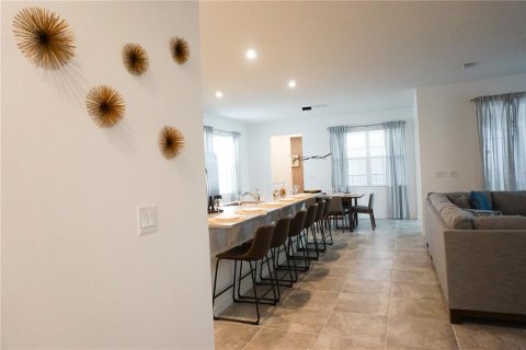 Villa ou maison à vendre à Kissimmee, Floride: 6 chambres, 277.5 m2 № 2212123 - photo 3