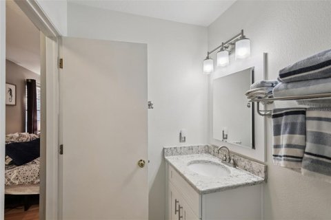 Casa en venta en Tarpon Springs, Florida, 2 dormitorios, 88.26 m2 № 2107208 - foto 14