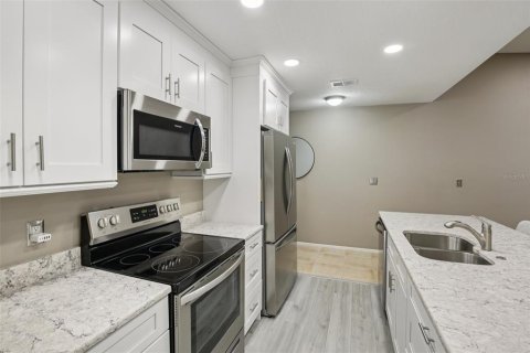 Casa en venta en Tarpon Springs, Florida, 2 dormitorios, 88.26 m2 № 2107208 - foto 5