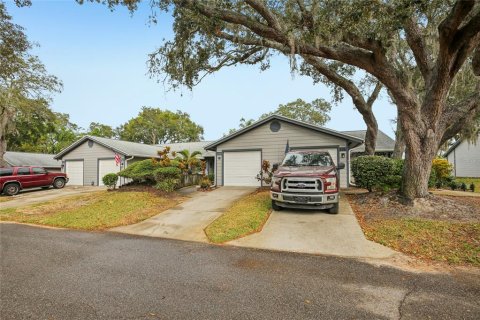 Casa en venta en Tarpon Springs, Florida, 2 dormitorios, 88.26 m2 № 2107208 - foto 2