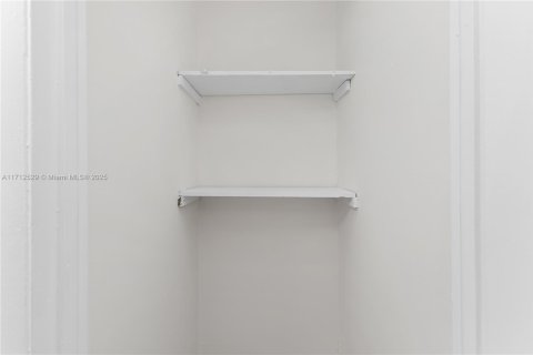 Купить кондоминиум в Майами-Бич, Флорида 1 спальня, 60.76м2, № 1958058 - фото 16