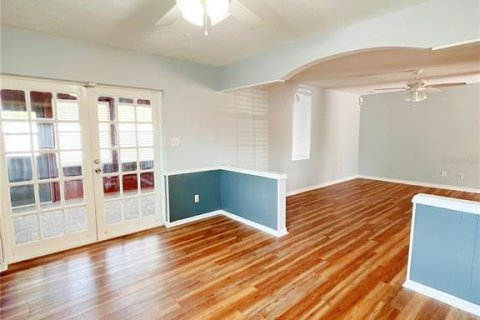 House in Orlando, Florida 3 bedrooms, 165.55 sq.m. № 1669995 - photo 7